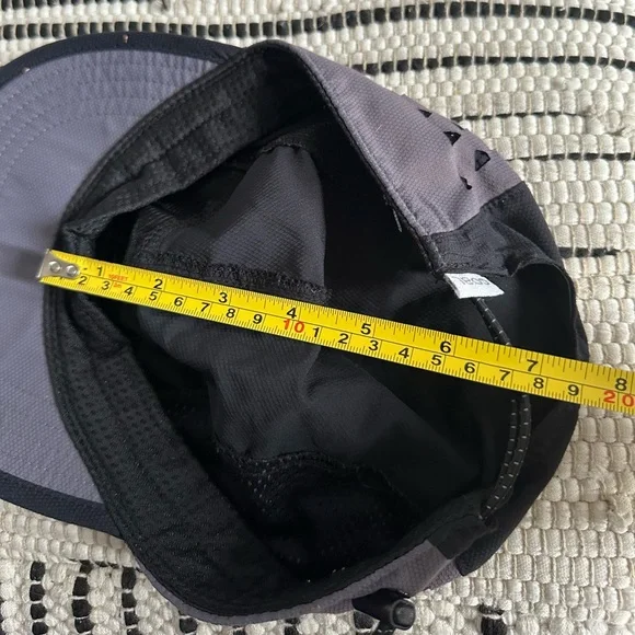 Hat - Picture 11 of 12